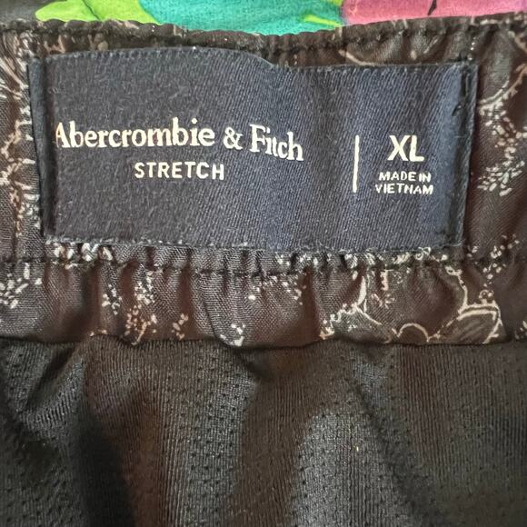 Abercrombie & Fitch Floral Swim Trunk Black Size XL Fully Lined 1 zip back NEW - Picture 3 of 7